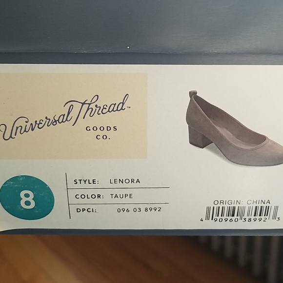 SHOES - Picture 6 of 6